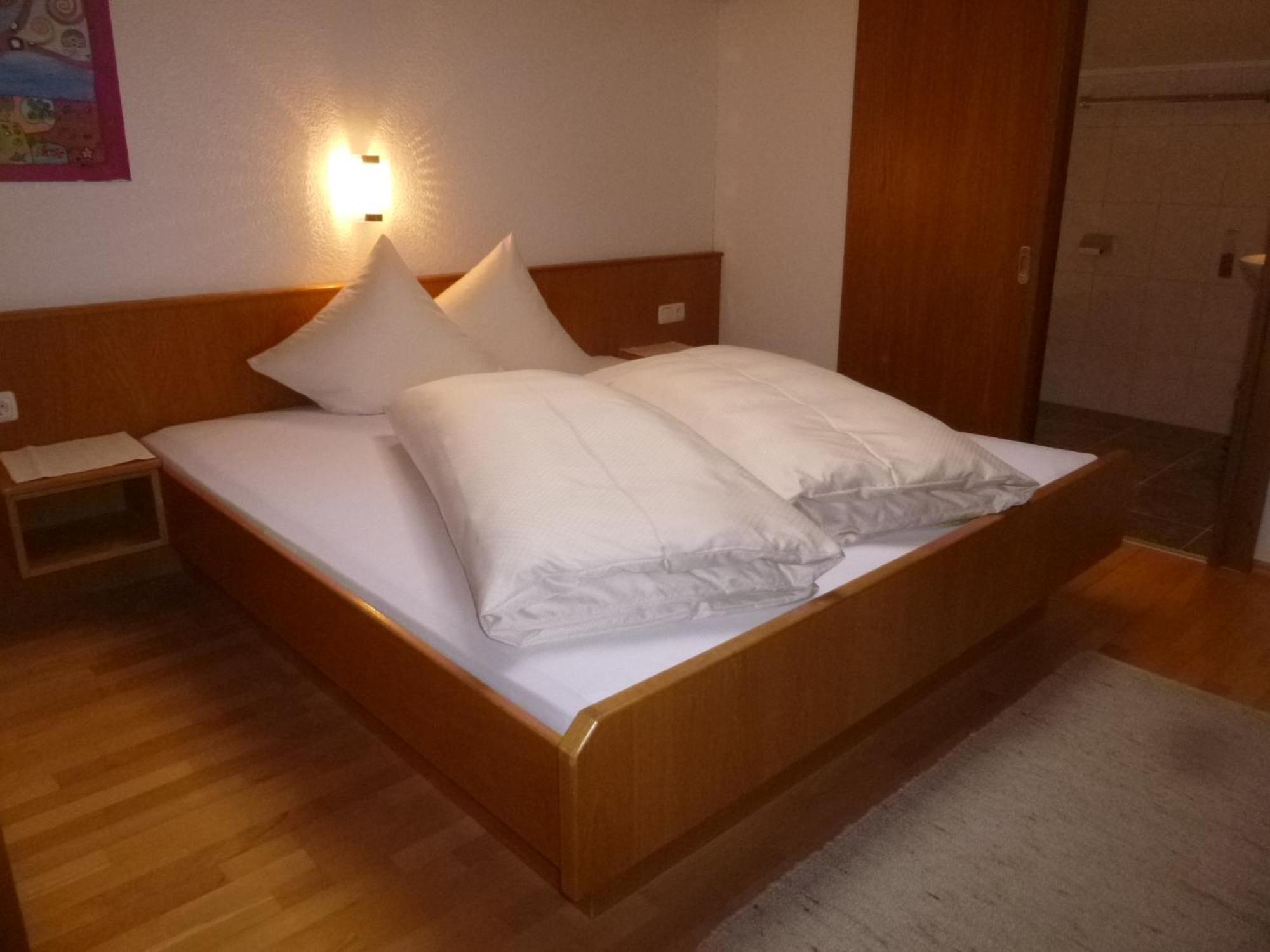 カップルHaus Wildbachアパートメント 部屋 写真
