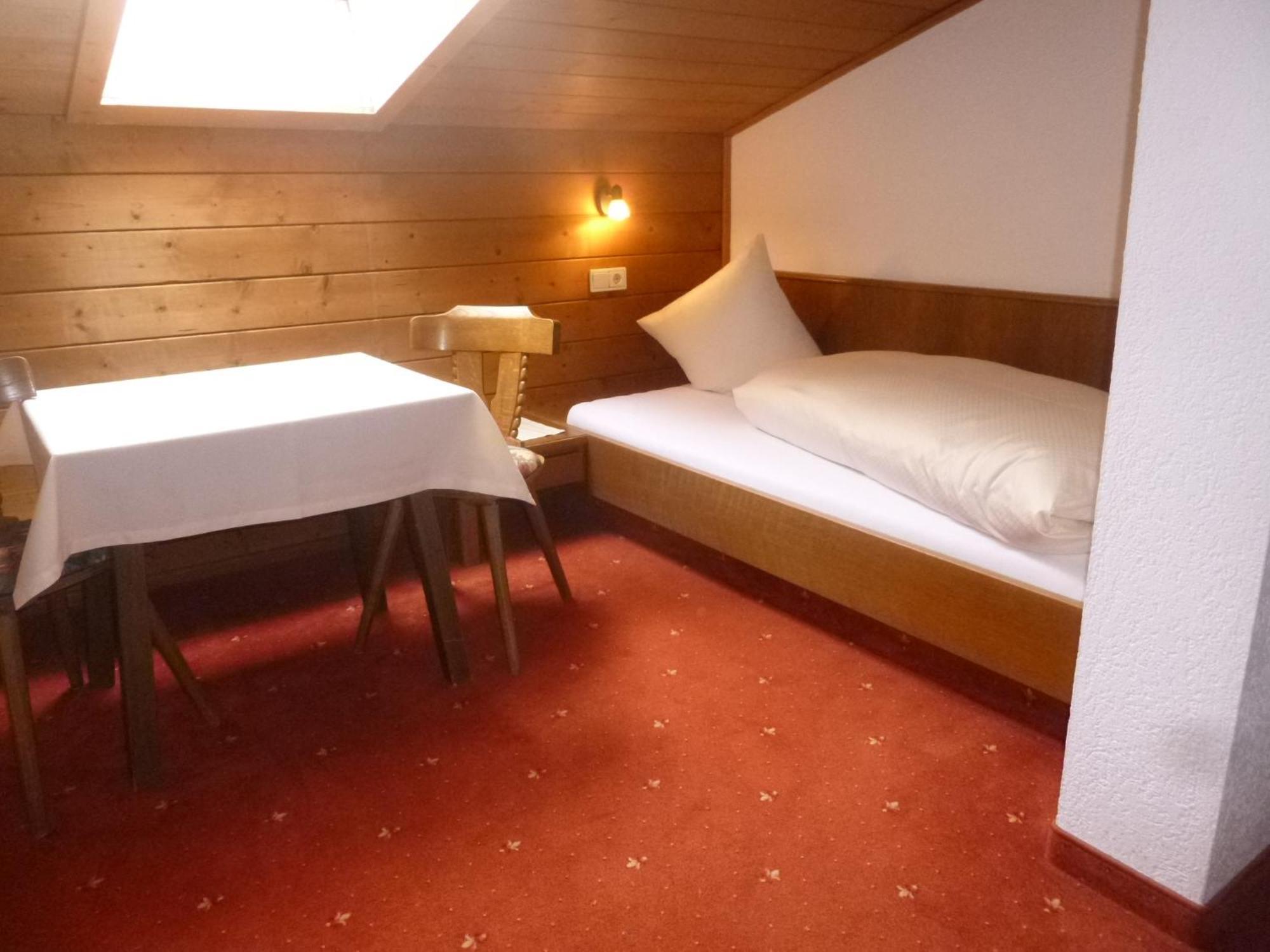 カップルHaus Wildbachアパートメント 部屋 写真
